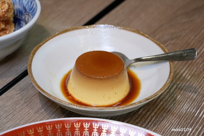 板橋美食｜小吉咖哩板橋文化店～免費加飯加麵加醬吃到飽，打卡按讚還免費加起司，還嚐的到雙醬咖哩，炸物、