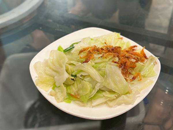 嘉義中埔蔡大頭甕烤雞！阿里山下人氣合菜，皮薄肉嫩汁多必訪～