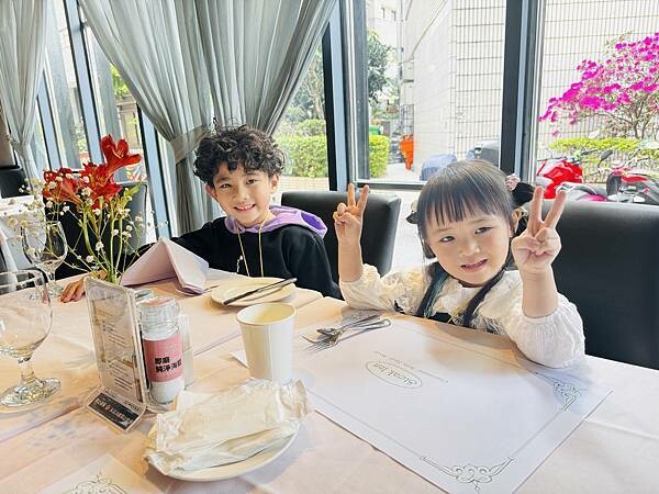 ★台北餐廳推薦★老字號經典牛排館『雅室牛排-仁愛圓環店』,情 ★台北餐廳推薦★老字號經典牛排館『雅室牛排-仁愛圓環店』,情