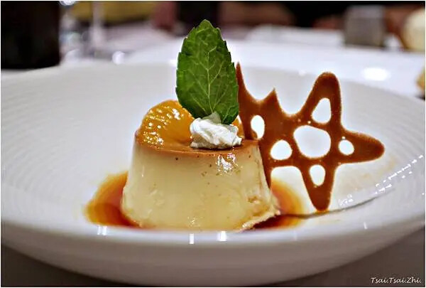 [台北大安]雅室牛排 仁愛圓環店|招牌海陸：蒸烤加拿大活龍蝦