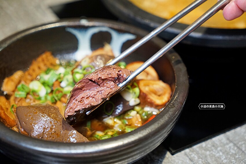 營業到凌晨兩點的平價小火鍋！無收服務費，火焰燒酒雞、蝦超吸睛，最低198元自助吧20種以上食材通通無限吃！