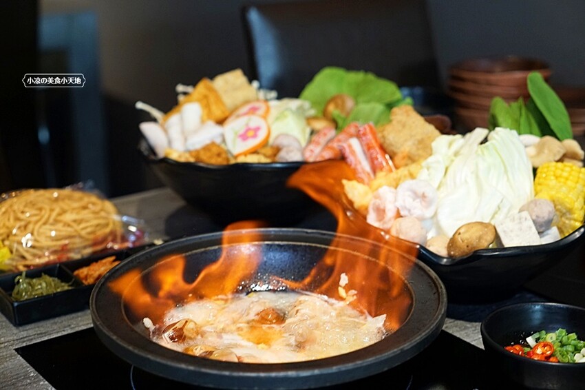 營業到凌晨兩點的平價小火鍋！無收服務費，火焰燒酒雞、蝦超吸睛，最低198元自助吧20種以上食材通通無限吃！