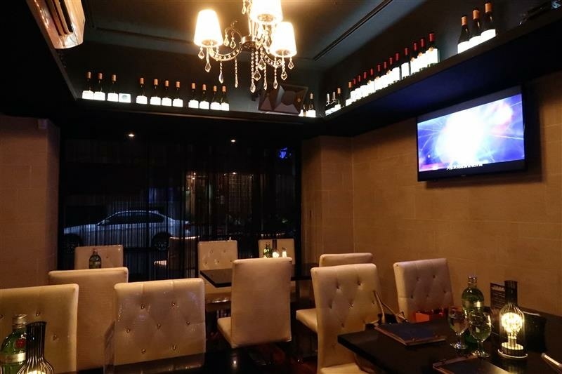 天母餐酒館 IcoNiq bistro 慶生 包廂 唱歌 013.jpg