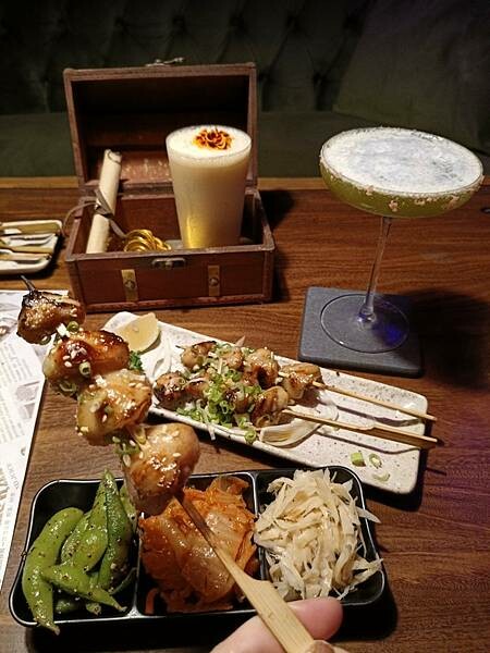 台北美食推薦-【AQUA Lounge酒吧】-串燒創意美食/ 台北美食推薦-【AQUA Lounge酒吧】-串燒創意美食/