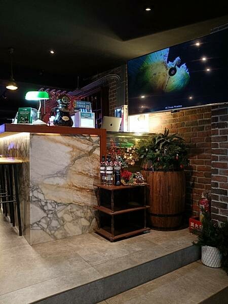 台北美食推薦-【AQUA Lounge酒吧】-串燒創意美食/ 台北美食推薦-【AQUA Lounge酒吧】-串燒創意美食/