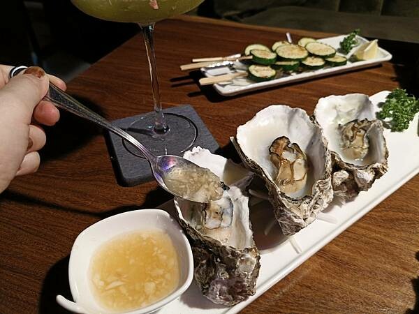 台北美食推薦-【AQUA Lounge酒吧】-串燒創意美食/ 台北美食推薦-【AQUA Lounge酒吧】-串燒創意美食/