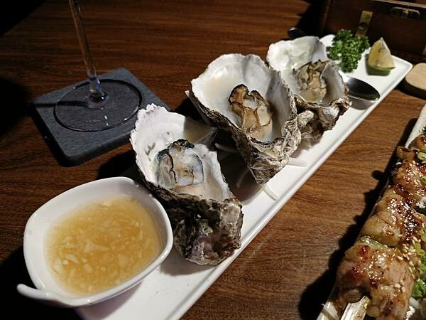 台北美食推薦-【AQUA Lounge酒吧】-串燒創意美食/ 台北美食推薦-【AQUA Lounge酒吧】-串燒創意美食/