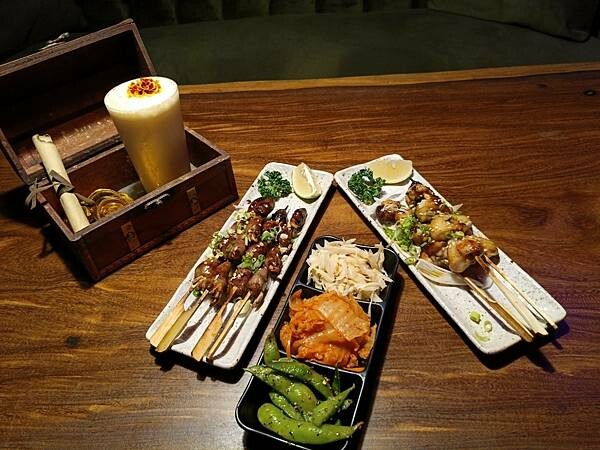 台北美食推薦-【AQUA Lounge酒吧】-串燒創意美食/ 台北美食推薦-【AQUA Lounge酒吧】-串燒創意美食/
