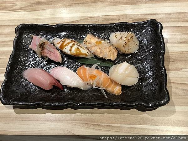 高雄食記- 不老壽司 高CP值 文立店 高人氣 新鮮平價日本料理