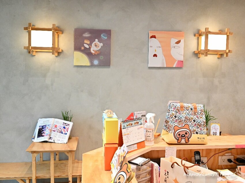 狸小路手作烘焙|人氣中秋月餅皇上不上朝流心餅開賣啦~一開賣就爆單!香濃奶香伴隨絲滑流沙,還有菠蘿蛋黃酥也超讚~