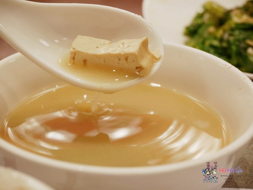 三峽老街附近的鐵板燒~白飯、味噌湯吃到飽！脆皮雞腿排便宜又好吃，和牛海陸雙人餐不用1500元！