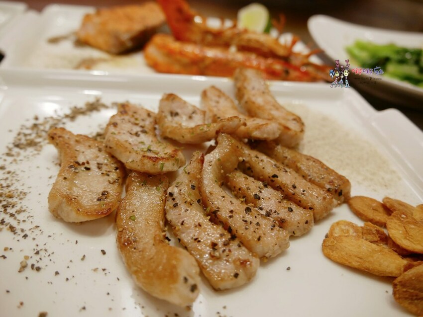 三峽老街附近的鐵板燒~白飯、味噌湯吃到飽！脆皮雞腿排便宜又好吃，和牛海陸雙人餐不用1500元！
