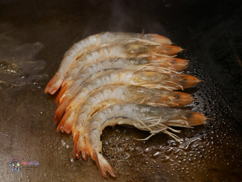 三峽老街附近的鐵板燒~白飯、味噌湯吃到飽！脆皮雞腿排便宜又好吃，和牛海陸雙人餐不用1500元！