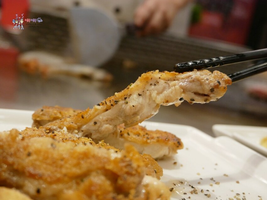 三峽老街附近的鐵板燒~白飯、味噌湯吃到飽！脆皮雞腿排便宜又好吃，和牛海陸雙人餐不用1500元！