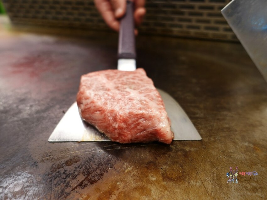 三峽老街附近的鐵板燒~白飯、味噌湯吃到飽！脆皮雞腿排便宜又好吃，和牛海陸雙人餐不用1500元！