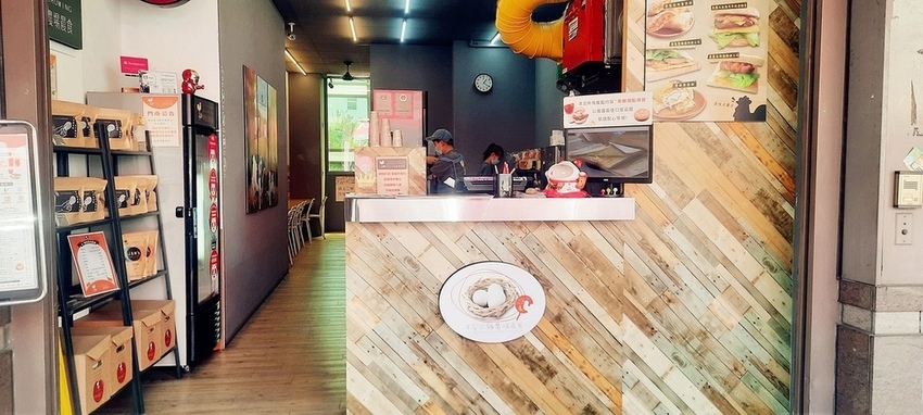 美食 ░ 網友推薦全台十大連鎖早午餐_ 早安公雞農場晨食 , 高雄必吃早午餐克雞腿老麵堡_55.jpg