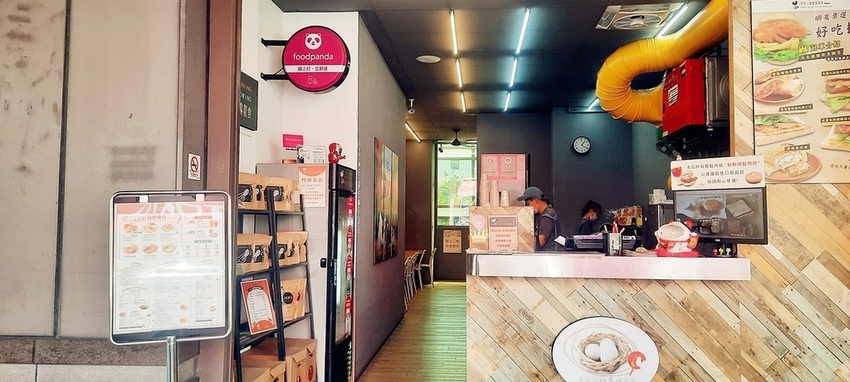 美食 ░ 網友推薦全台十大連鎖早午餐_ 早安公雞農場晨食 , 高雄必吃早午餐克雞腿老麵堡_56.jpg