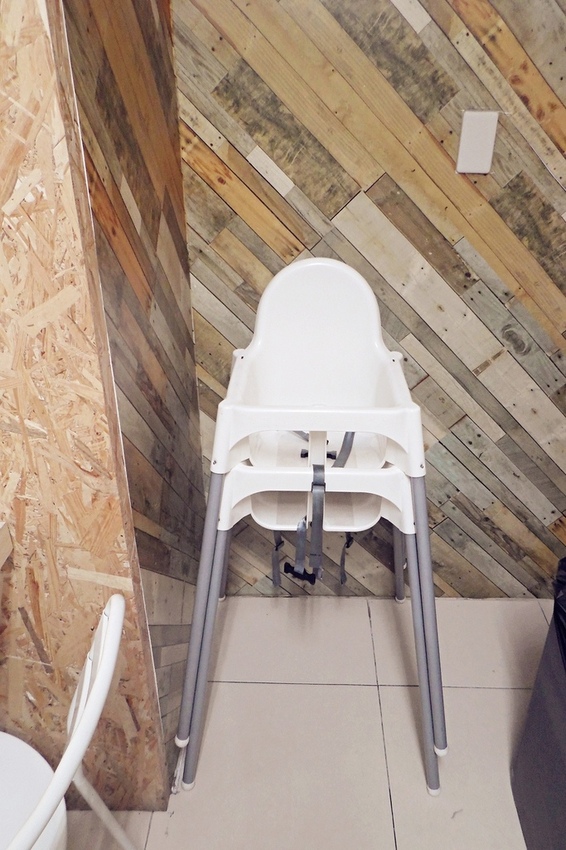 美食 ░ 網友推薦全台十大連鎖早午餐_ 早安公雞農場晨食 , 高雄必吃早午餐克雞腿老麵堡_14.jpg