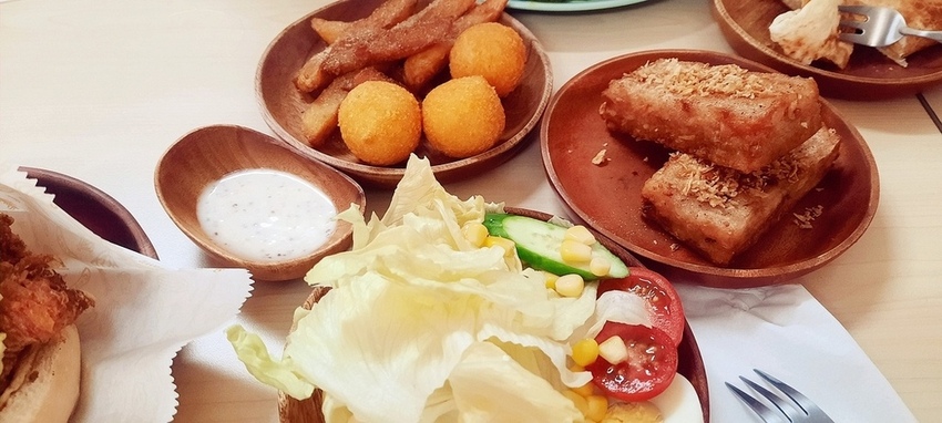 美食 ░ 網友推薦全台十大連鎖早午餐_ 早安公雞農場晨食 , 高雄必吃早午餐克雞腿老麵堡_75.jpg