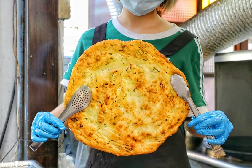 天津正宗蔥油餅王黎明店