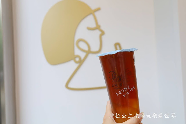 三峽IG網美飲料店『PiQiMi必可蜜』藝人簡沛恩開的飲料店