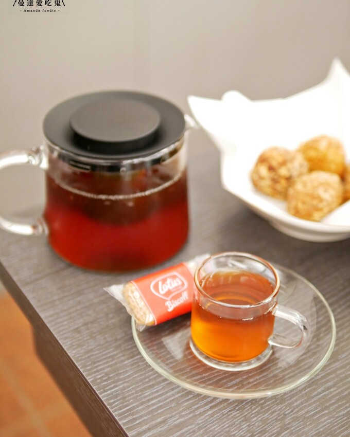 超厚工蔬果湯頭!隱藏在巷弄裡的好味道『貍偷聚門鍋物』一試成主顧蒜頭蛤蠣鍋吃起來!台南美食推薦|台南東區火鍋推薦|台南特色火鍋 - 曼達愛吃鬼