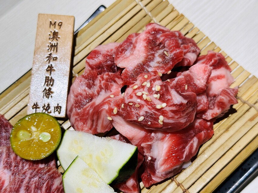 【牛燒肉Yakiniku】新北新店燒肉推薦！「豪華海陸雙人餐