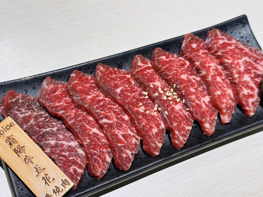 【牛燒肉Yakiniku】新北新店燒肉推薦！「豪華海陸雙人餐