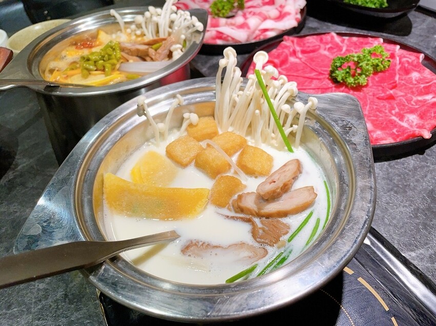 [美食] 龍府小鍋 放感情 ♥ 內湖重慶酸辣鍋天花板 愛吃辣