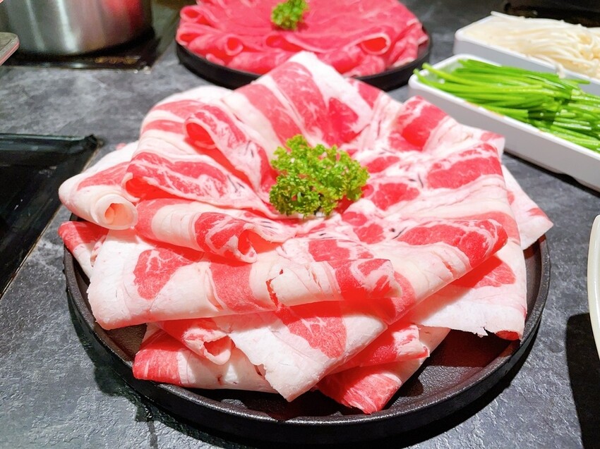 [美食] 龍府小鍋 放感情 ♥ 內湖重慶酸辣鍋天花板 愛吃辣