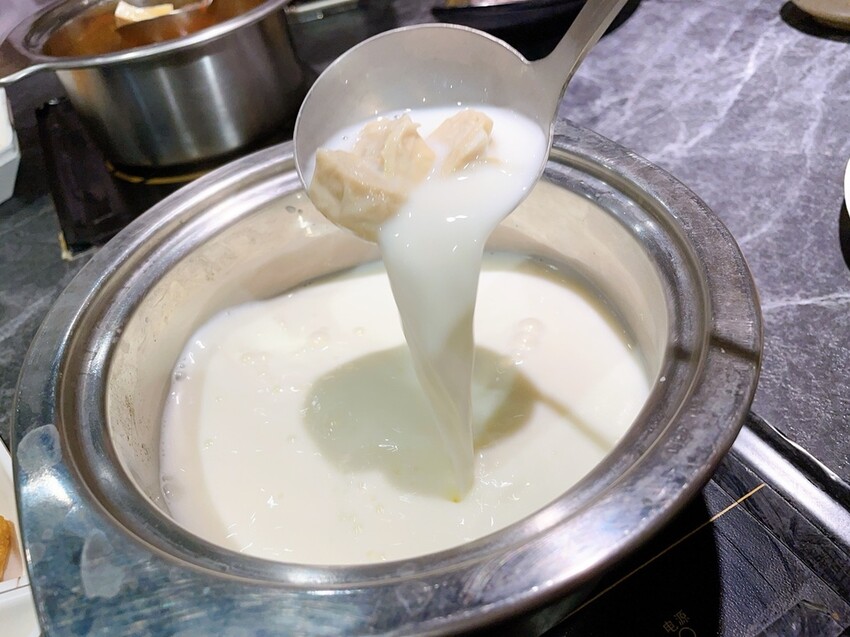 [美食] 龍府小鍋 放感情 ♥ 內湖重慶酸辣鍋天花板 愛吃辣