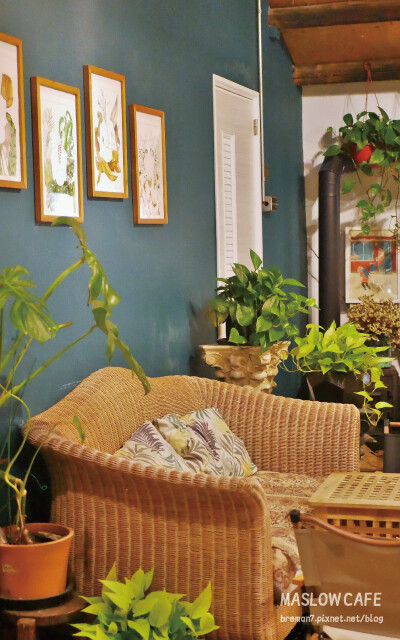 MASLOWCAFE-13