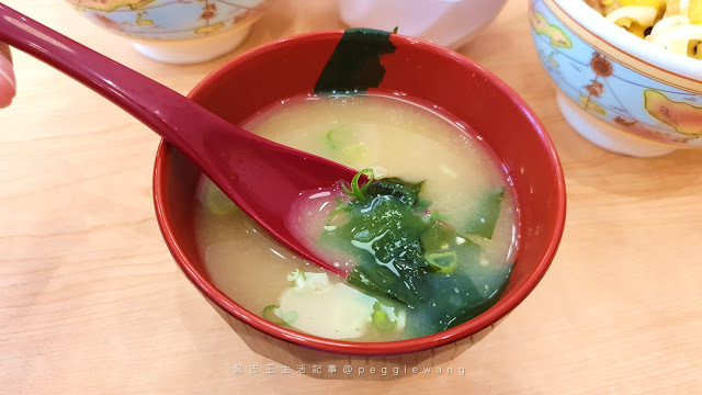 新北三重食記『すき家SUKIYA』:食其家三和國中店5/1新開幕!網友最推起司牛丼加可樂餅套餐139元起/捷運三和國中站