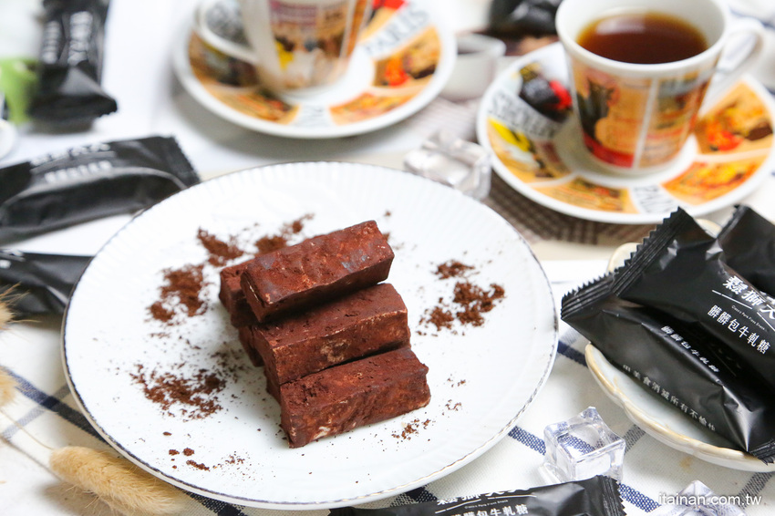 這款甜點超療癒!!陪你宅在家不無聊!越髒越好吃的「鬆獅大人」髒髒包牛軋糖,顛覆傳統口味像餅乾像糖果又像巧克力!! - 台南好Food遊