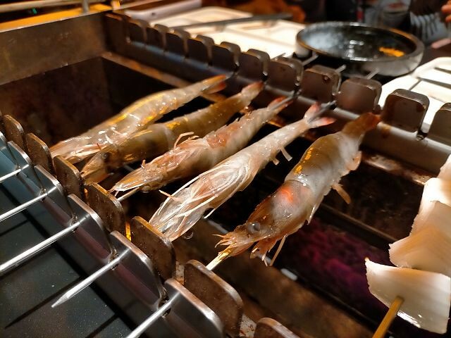 羊騷殿|台北西門町美食.羊肉串自動燒烤機.串燒美味輕鬆吃!