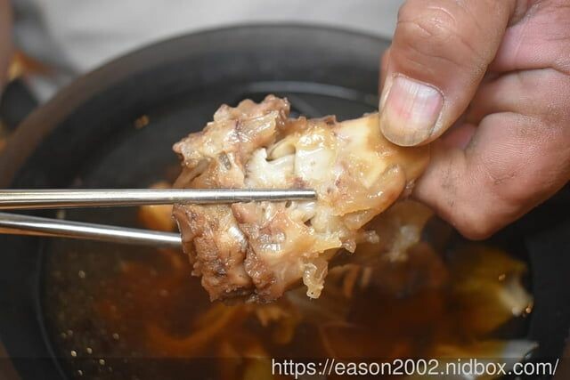 新莊美食 | 蜀羊-一碗小羊肉 新莊宏匯廣場7樓美食街 湯頭清甜甘醇 羊肉肉質軟嫩 吃起來沒有羊騷味 -  就是這樣。吃喝玩樂。愛漂亮部落格 - FashionGuide 華人時尚專業評鑑