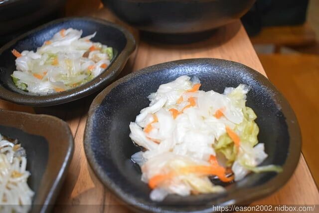 新莊美食 | 蜀羊-一碗小羊肉 新莊宏匯廣場7樓美食街 湯頭清甜甘醇 羊肉肉質軟嫩 吃起來沒有羊騷味 -  就是這樣。吃喝玩樂。愛漂亮部落格 - FashionGuide 華人時尚專業評鑑