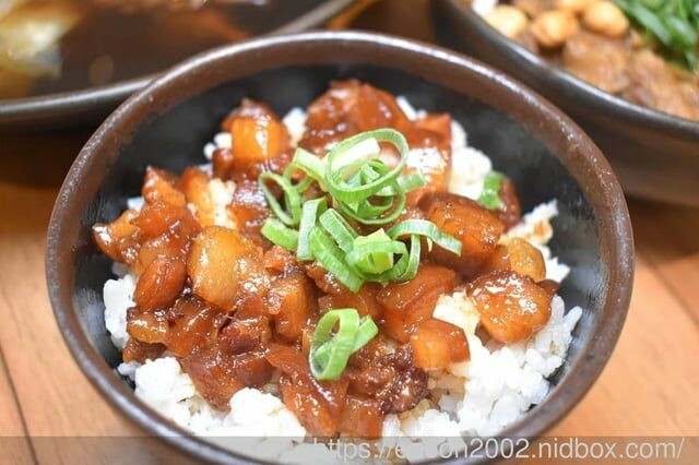 新莊美食 | 蜀羊-一碗小羊肉 新莊宏匯廣場7樓美食街 湯頭清甜甘醇 羊肉肉質軟嫩 吃起來沒有羊騷味 -  就是這樣。吃喝玩樂。愛漂亮部落格 - FashionGuide 華人時尚專業評鑑