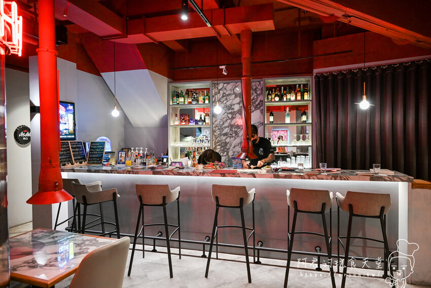 【台中】Eartha燒肉餐酒館|不只餐點浮誇!專屬桌邊服務,只要等著大口吃肉的五星享受 » 阿君的玩食天堂