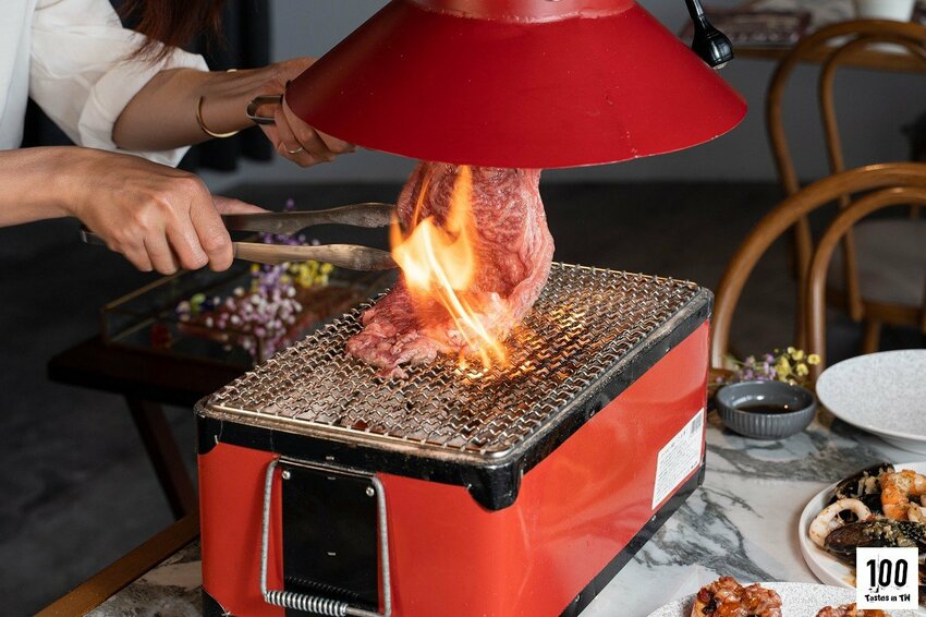 【台中北區美食】Eartha 燒肉餐酒館｜用珠寶盒裝肉！都會型燒肉視覺、味覺一次滿足！ | 別墅裡的 100 種味道