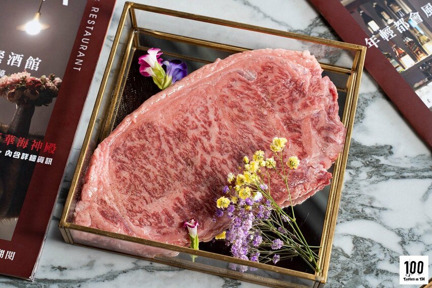 【台中北區美食】Eartha 燒肉餐酒館｜用珠寶盒裝肉！都會型燒肉視覺、味覺一次滿足！ | 別墅裡的 100 種味道