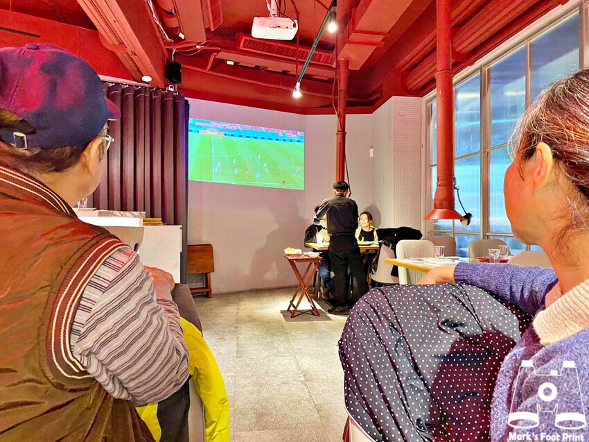 台中北區美食｜Eartha燒肉餐酒館，燒肉珠寶盒搭配精緻調酒，你的微醺放鬆好夥伴！