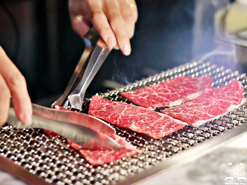 台中北區美食｜Eartha燒肉餐酒館，燒肉珠寶盒搭配精緻調酒，你的微醺放鬆好夥伴！