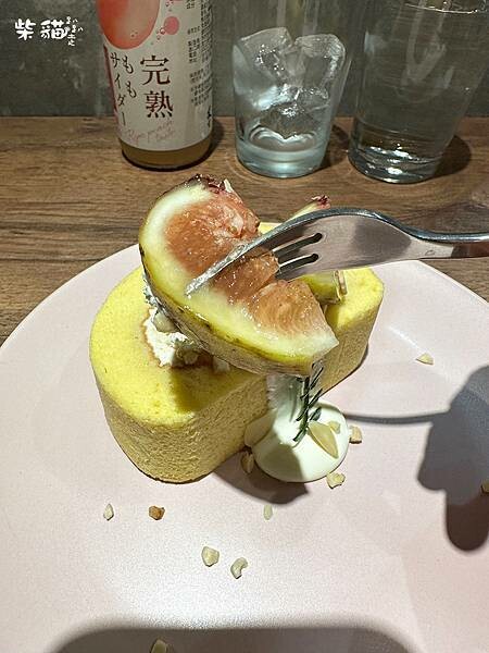 【台北】根本在旅行｜日本空運來台咖啡香，限定甜點很不錯｜柴貓