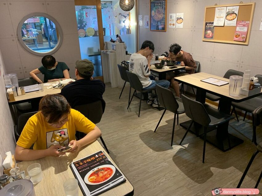 麺処田冶 │大安區美食•炸物美味&失望的烏骨雞鹽味拉麵 - 丹尼的吃喝玩樂
