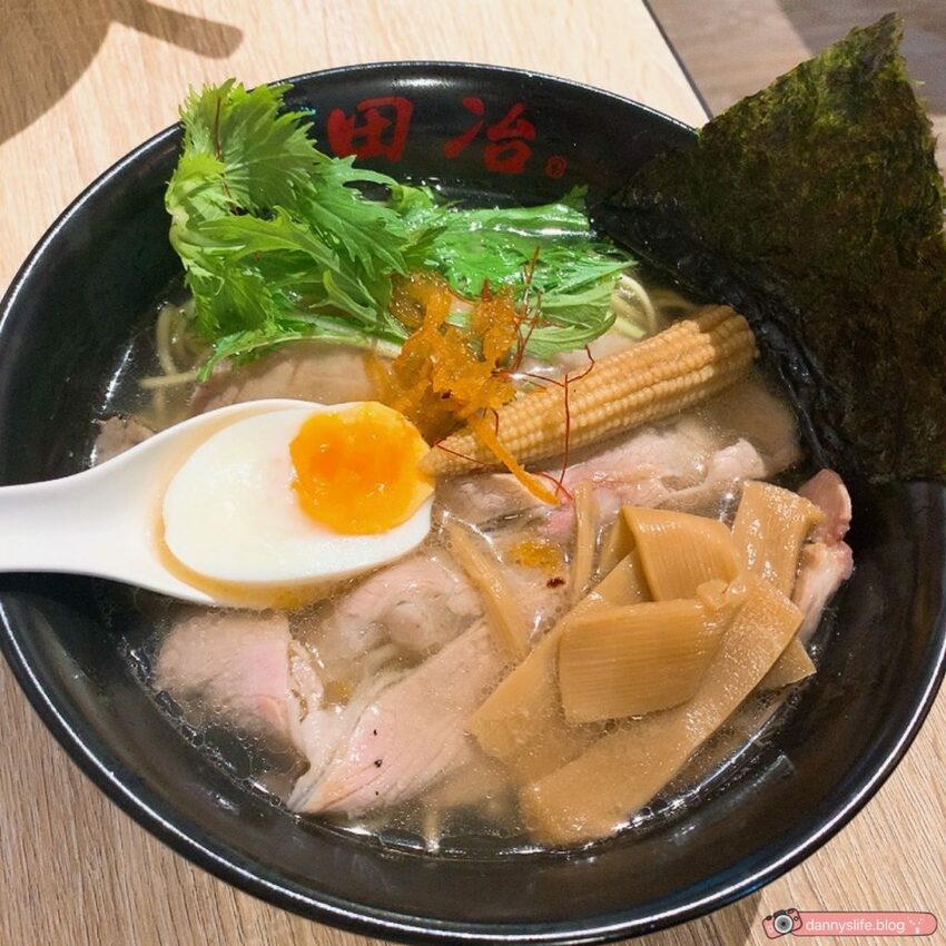 麺処田冶 │大安區美食•炸物美味&失望的烏骨雞鹽味拉麵 - 丹尼的吃喝玩樂