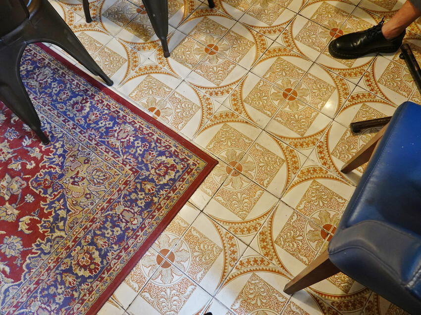 新北市板橋區新北板橋—旭舊咖啡Shiu Jiou｜細品懷舊老件的咖啡時光屋｜中山路、板橋大遠百、板新站、板橋體育場