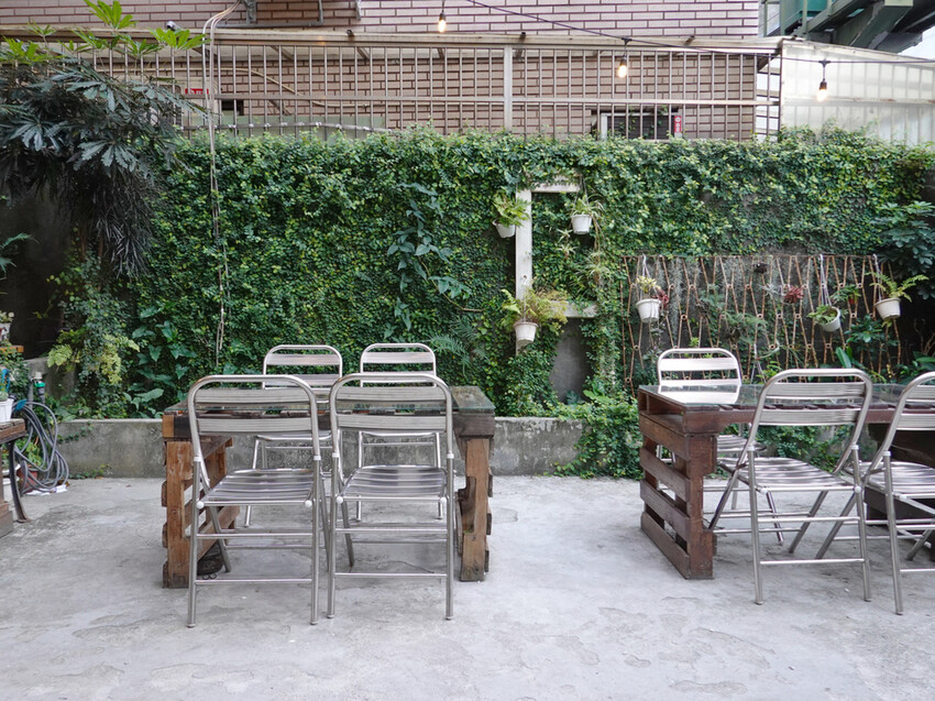 新北市板橋區新北板橋—旭舊咖啡Shiu Jiou｜細品懷舊老件的咖啡時光屋｜中山路、板橋大遠百、板新站、板橋體育場