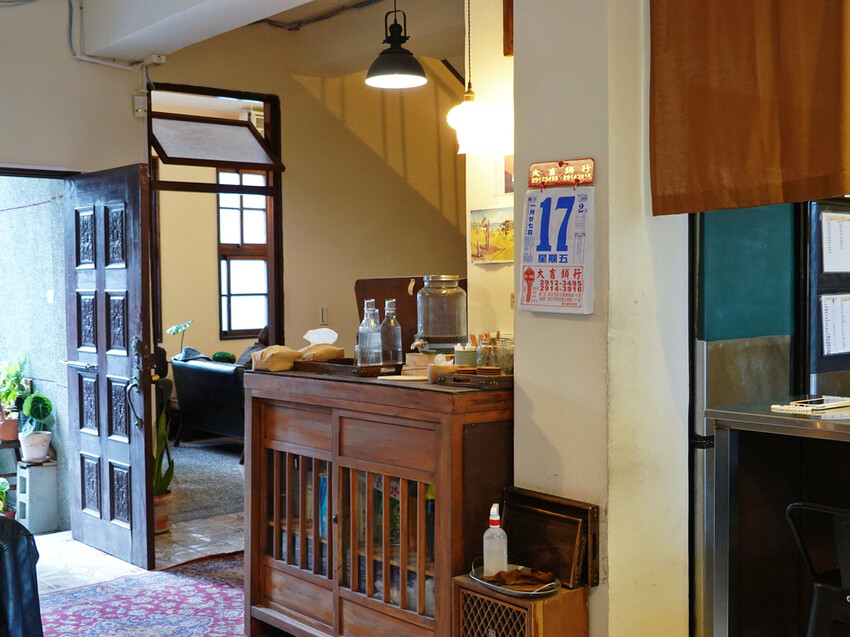 新北市板橋區新北板橋—旭舊咖啡Shiu Jiou｜細品懷舊老件的咖啡時光屋｜中山路、板橋大遠百、板新站、板橋體育場