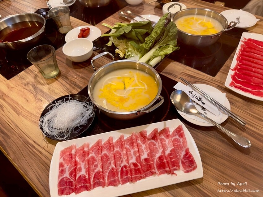 台中親子餐廳推薦!丹水滾鍋物總店親子友善,有遊戲區的吃到飽火鍋店。